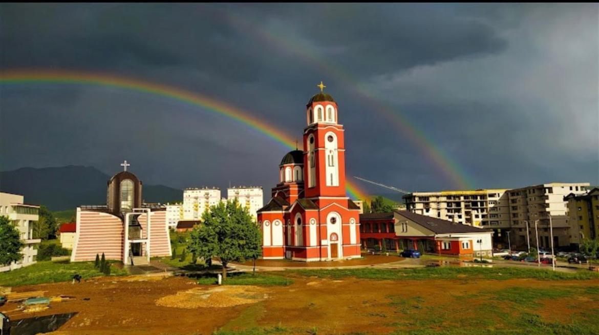 Athena Apartman Lukavica Екстериор снимка